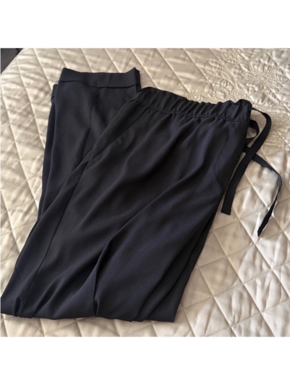 Never worn Loft Marissa style cuffed pants